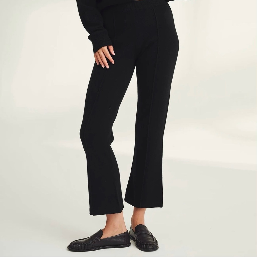 Brand New- NAADAM Signature Cashmere Cropped Pant with Pintucks in Black 🖤☁️